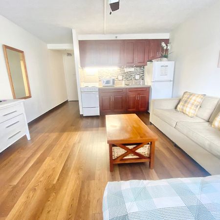 Free Parking Comfy Central Waikiki Гонолулу Екстер'єр фото