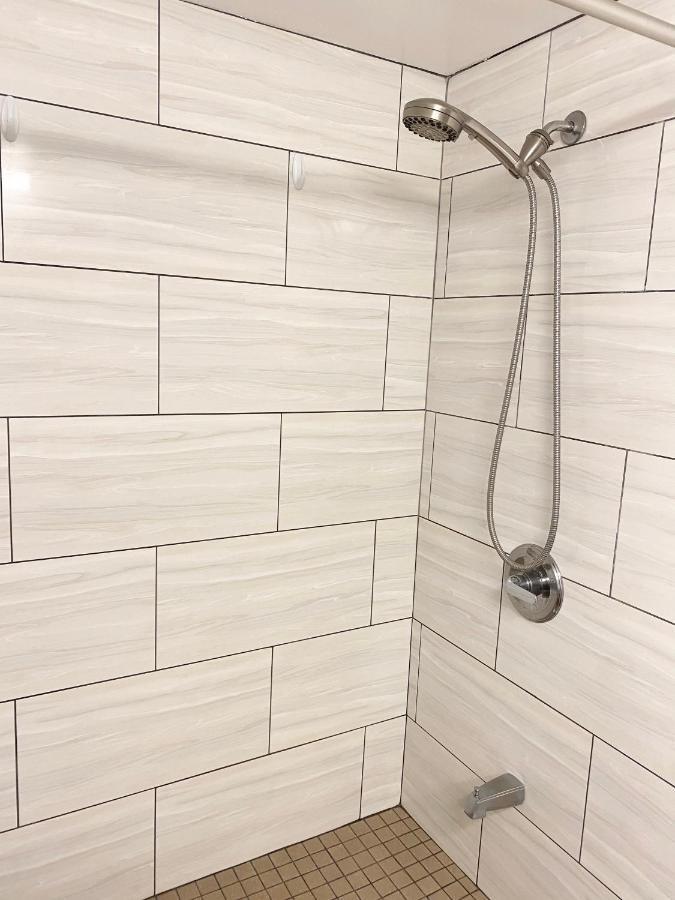 Free Parking Comfy Central Waikiki Гонолулу Екстер'єр фото