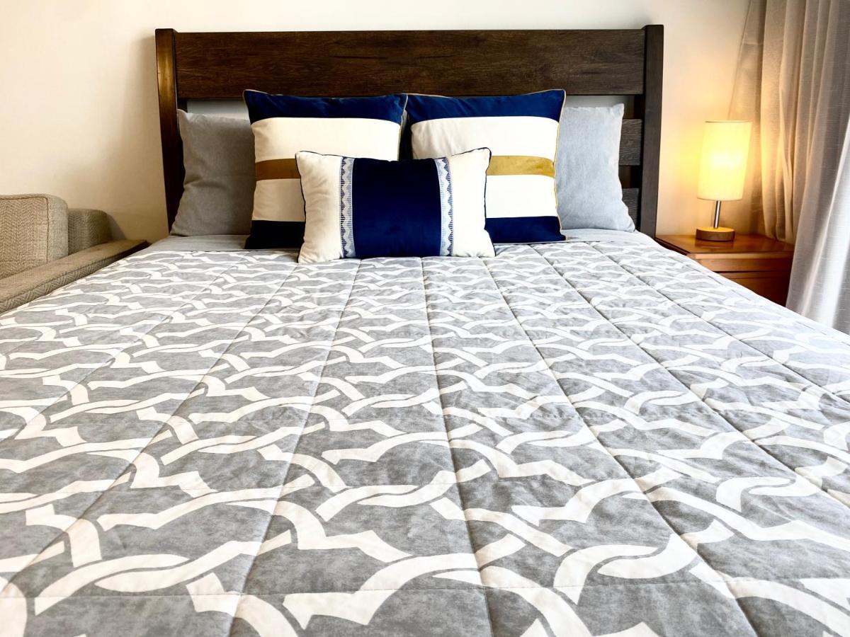 Free Parking Comfy Central Waikiki Гонолулу Екстер'єр фото